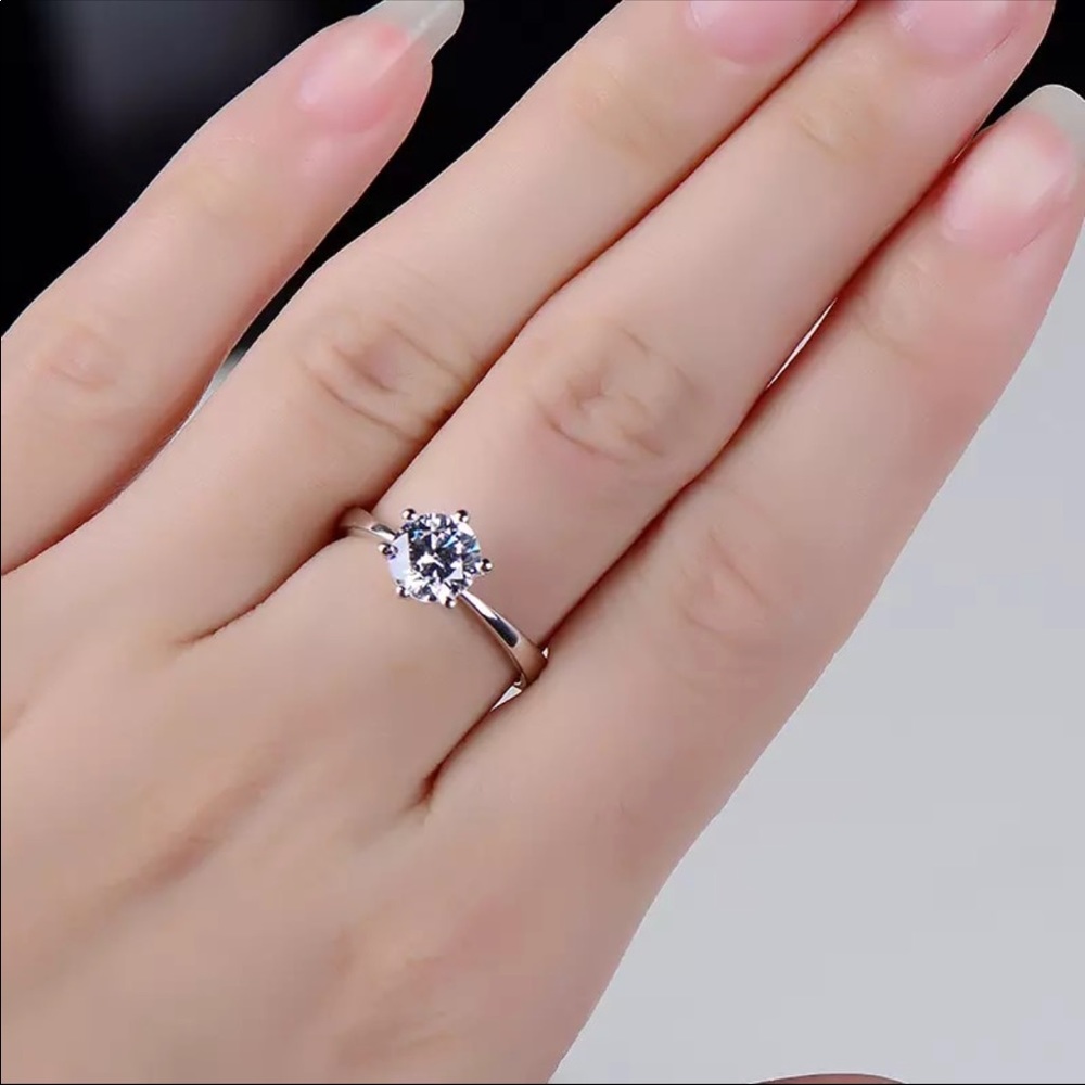 New 1 Carat Classic Six Claw Engagement Ring - Picture 4 of 6